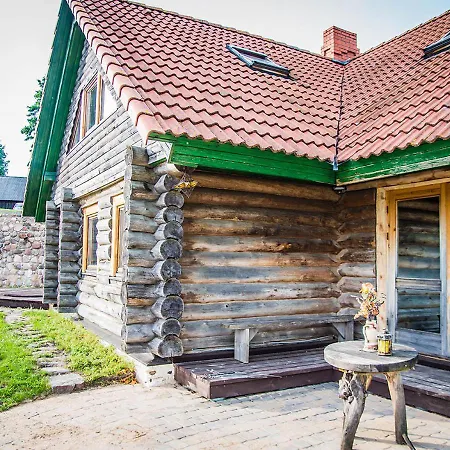 Lankalni Holiday home Dzelda